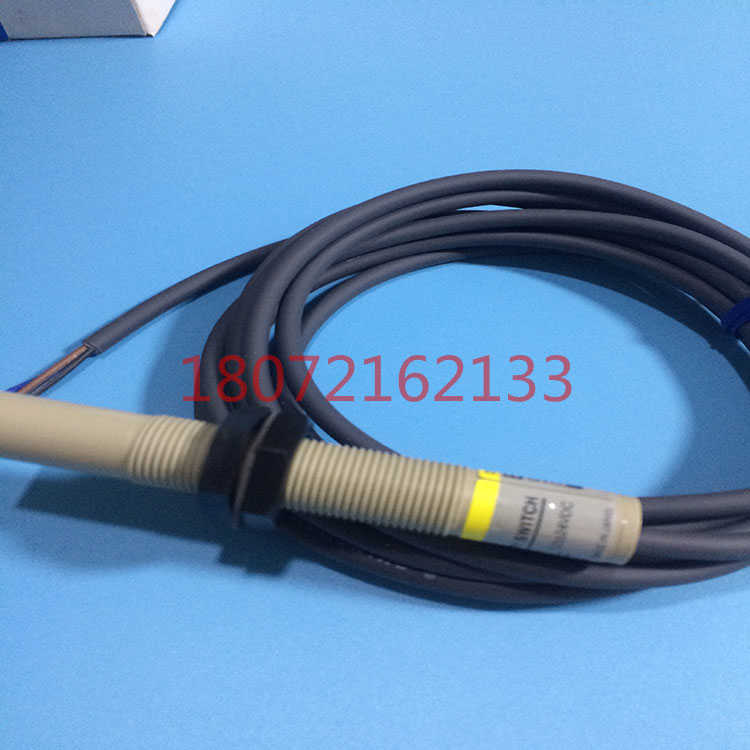 电容式接近开关E2K-X4ME1X4ME2圆柱型M12直流3线式检测距离4mm