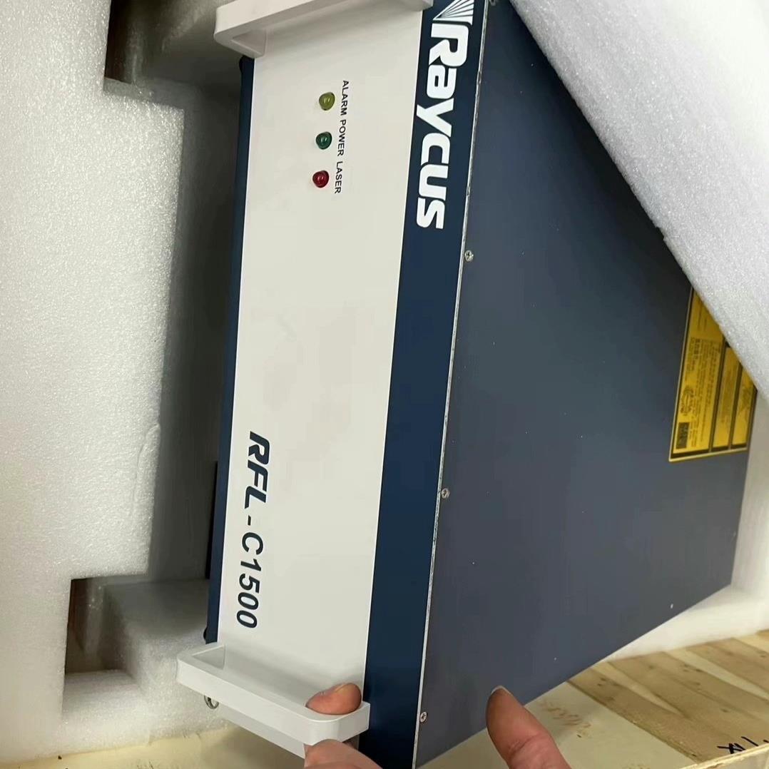 锐科激光器1500瓦工程机，原厂质保一年，价格便宜。（崽载电子）