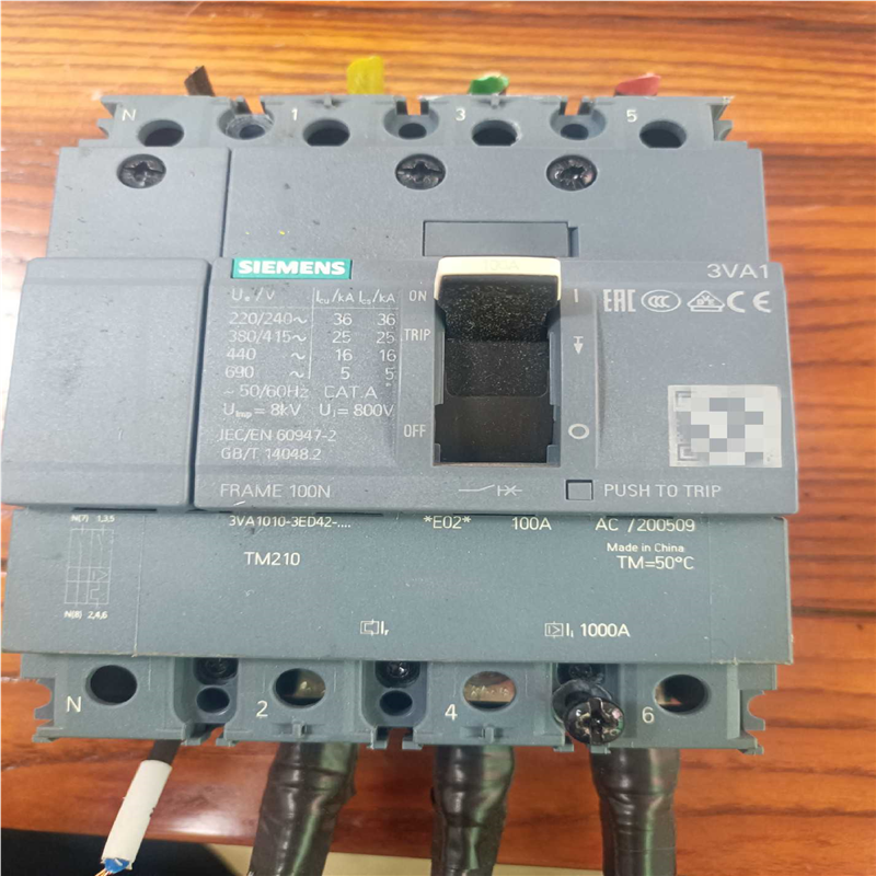 西门子隔离开关3va1010-3ed42-0aa0 功能完好议价