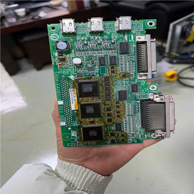 【议价】SRDA-EAXB01A安川外部轴板自己机器上拆下来的包