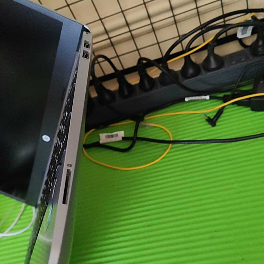 HP 256G9 i5-1235U 内存8G 固态512G(憨憨电子)
