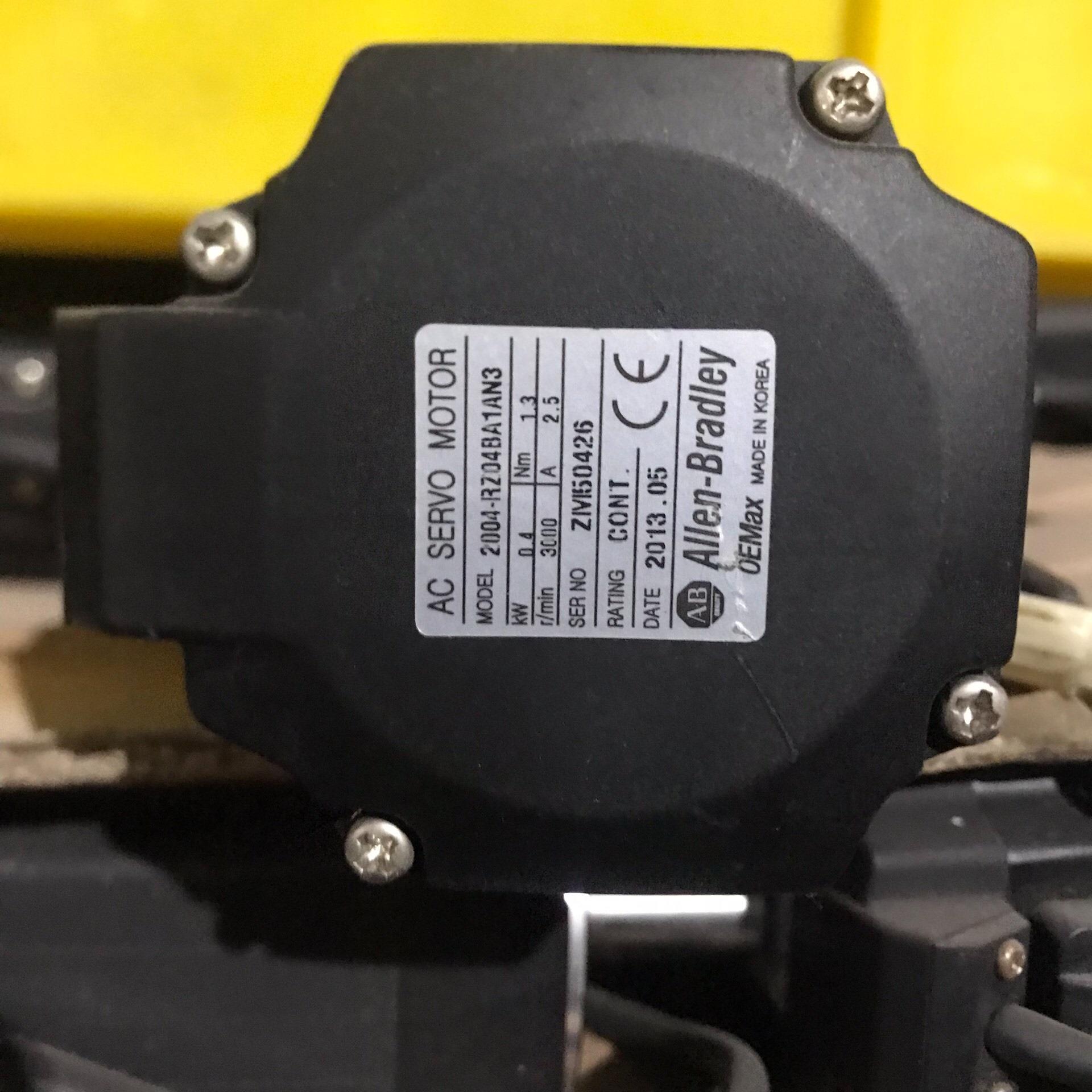 2004-RZ02BA1AN3罗克韦尔200W伺服电机，(崽崽配件）