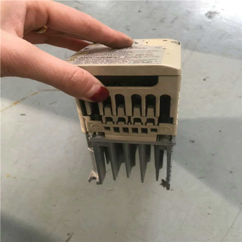 议~安川变频器J1000系列CIMR-JT2A0006BAA