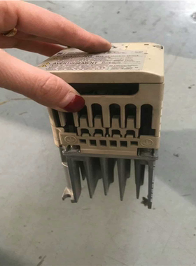 议~安川变频器J1000系列CIMR-JT2A0006BAA