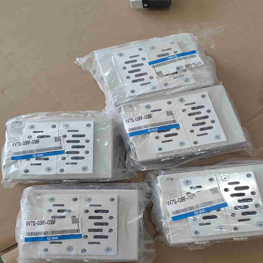 SMC阀岛底座VV712-03RF-03BF新的议价