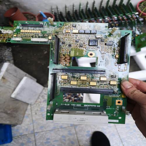 (议价)变频器SJ300-220HFE 驱动板变频器SJ30