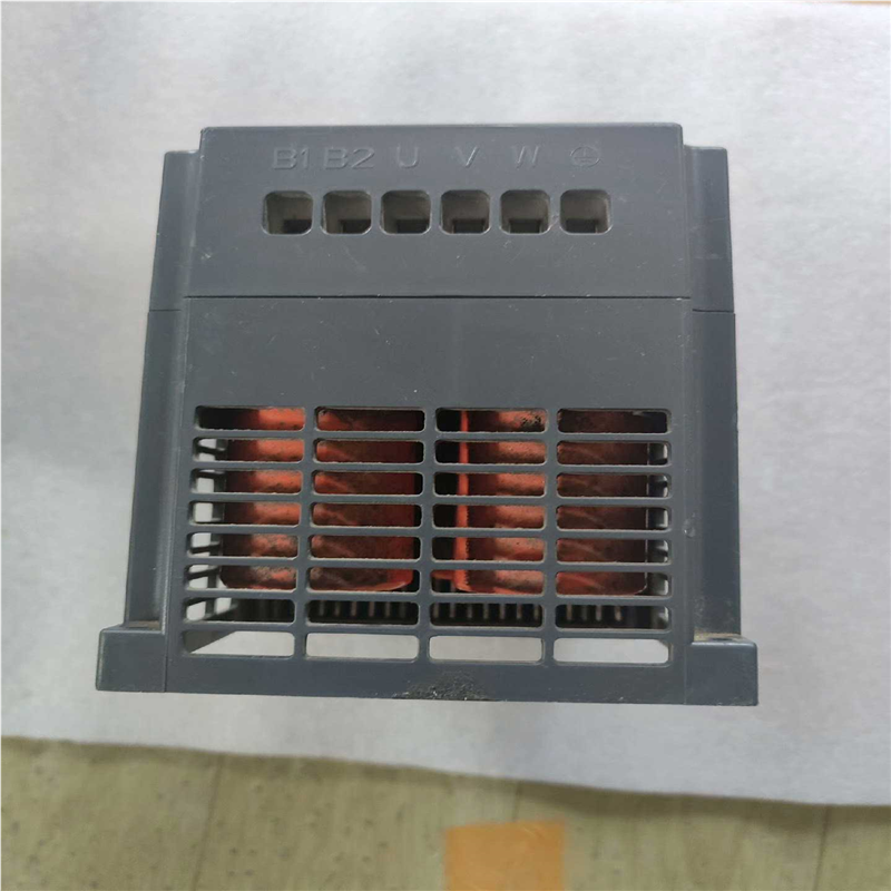 众辰变频器NZ200T-7R5GY-4（憨憨电子）