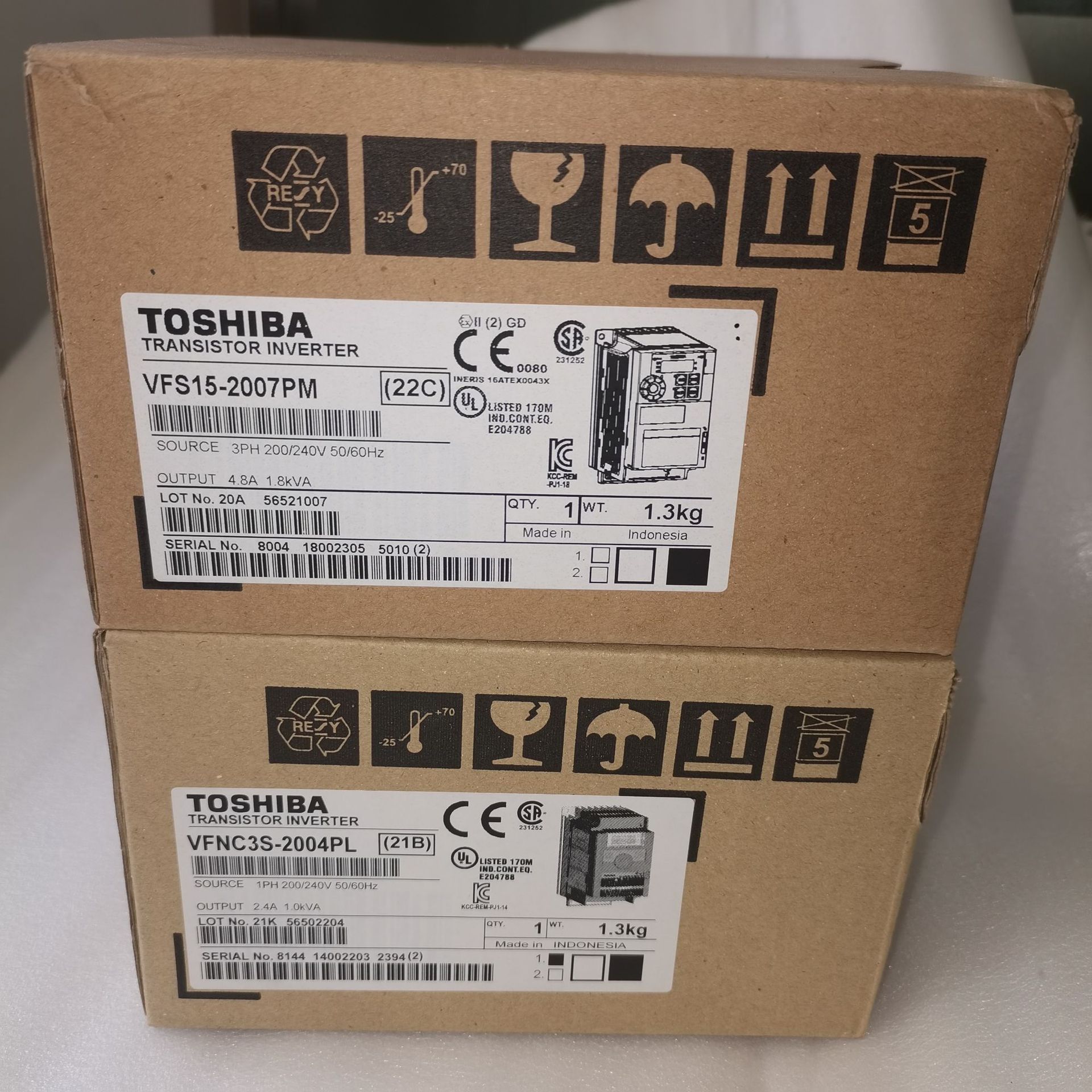 TOSHIBA变频器VFS15-2007PM 三相200V/0.75KW 正品现货