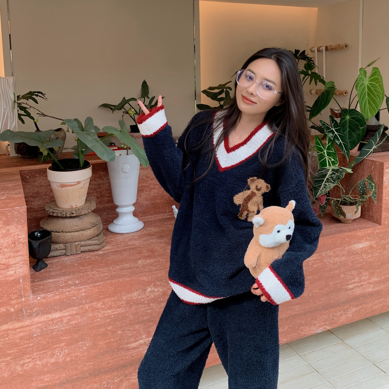 秋冬新品软绵绵可爱卡通V领圣诞小熊拼色学院风家居服睡衣套装女