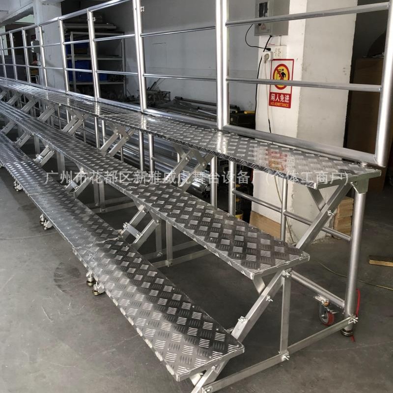 专业三层铝合金折叠合唱台批发