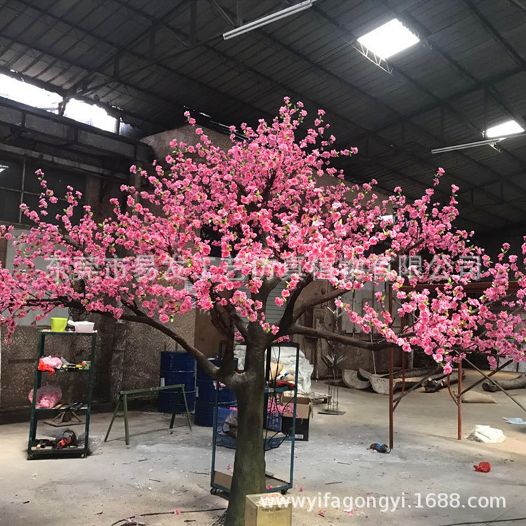 大型婚庆玻璃钢仿真桃花树
