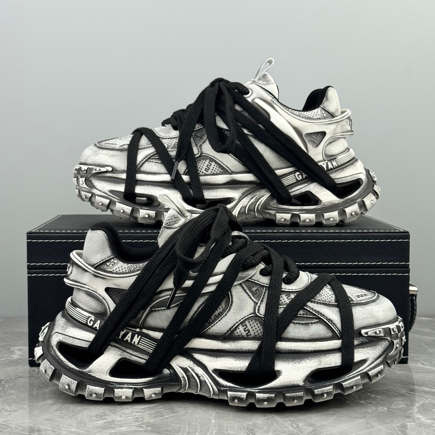 擦色老爹鞋男款2025冬季增高潮鞋