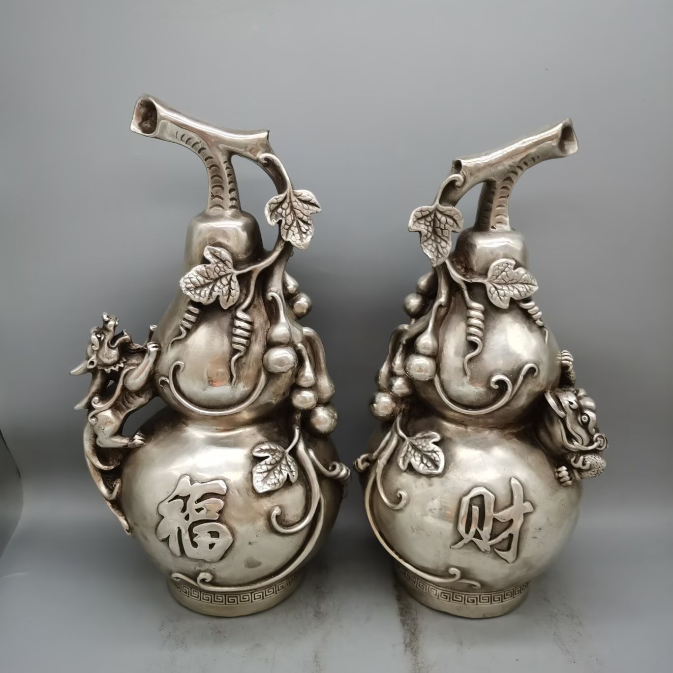 仿白铜做旧财富葫芦一对摆件