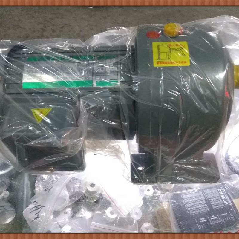 台力 齿轮减速马达 400W  1:90  卧式 轴28  GH-28-400