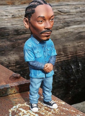 新款嘻哈说唱歌手树脂工艺品装饰花园家居装饰人物桌面雕塑