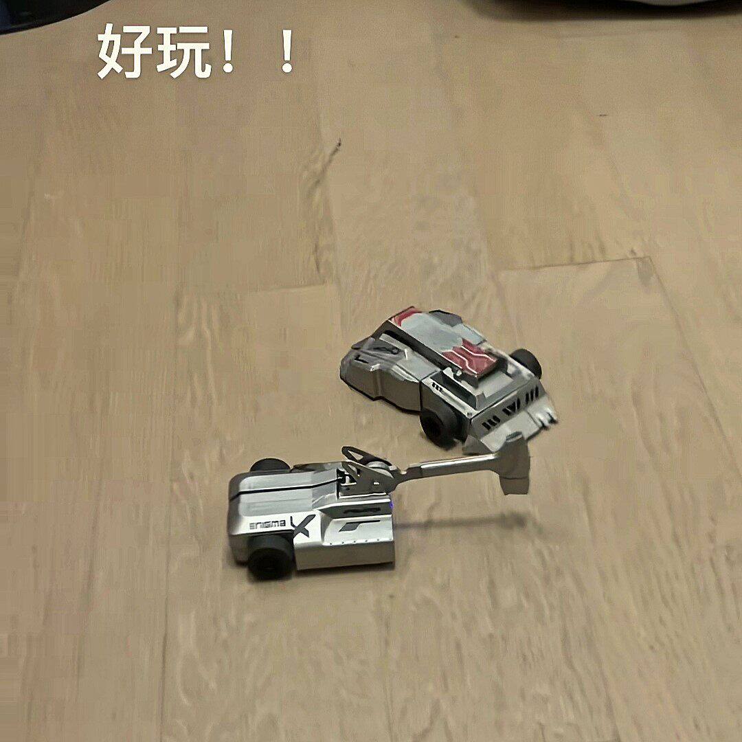 机器人格斗大赛大擂台装