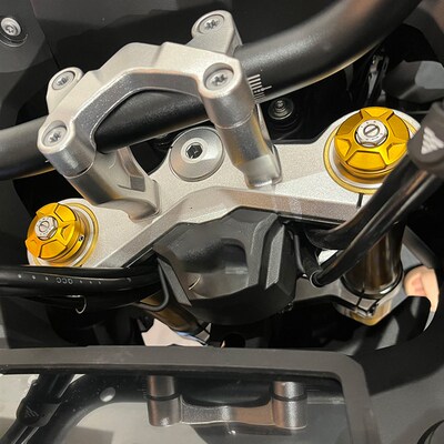 适用无极DS900X改装刹车前卡x钳保护装饰罩ds900x减震装饰摩托配