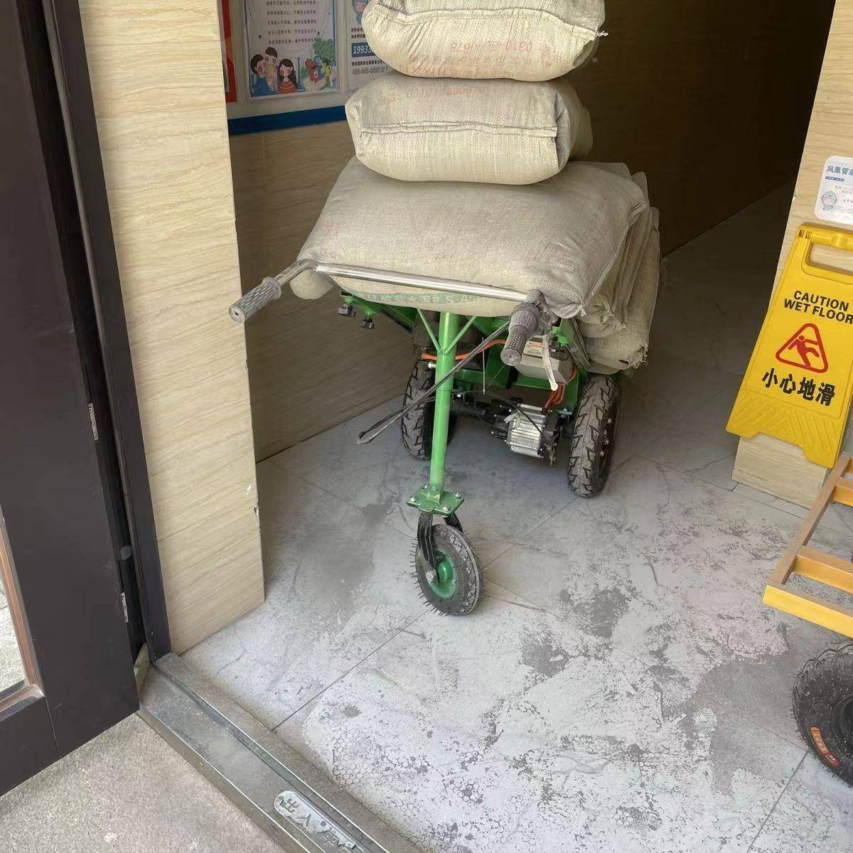 工地拉仓货电平板车电动102三轮四车轮手推车库搬货水泥砖块动搬