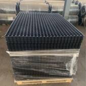 孔垫公猪采精滑垫OCB橡胶畜牧垫雨防雪天气防雪地滑橡胶出口垫专