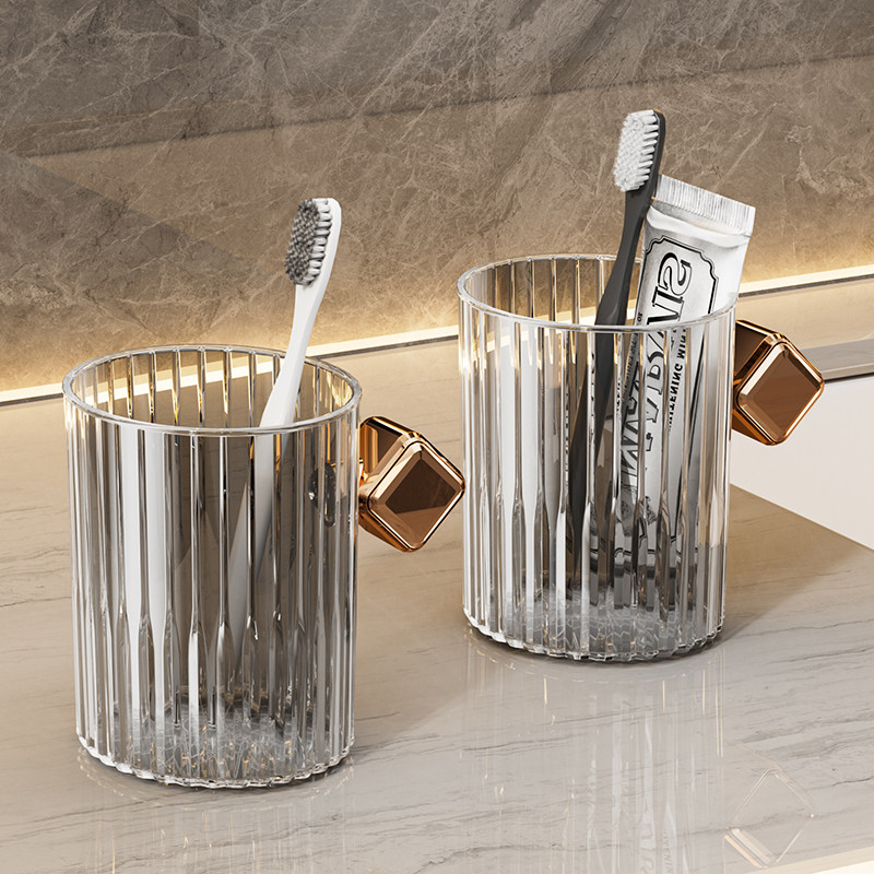 速发轻童漱口杯情侣牙刷杯子卫奢间牙膏牙刷置物架洗漱杯儿生牙杯