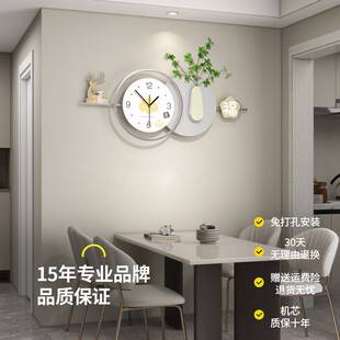现代大气电视沙发背景餐厅装饰画挂钟钟表挂画简约轻奢客厅墙壁画