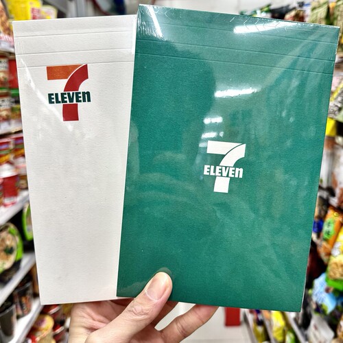 711便利店 7-ELEVEN 长沙代购白色绿色封面空自拍纸本