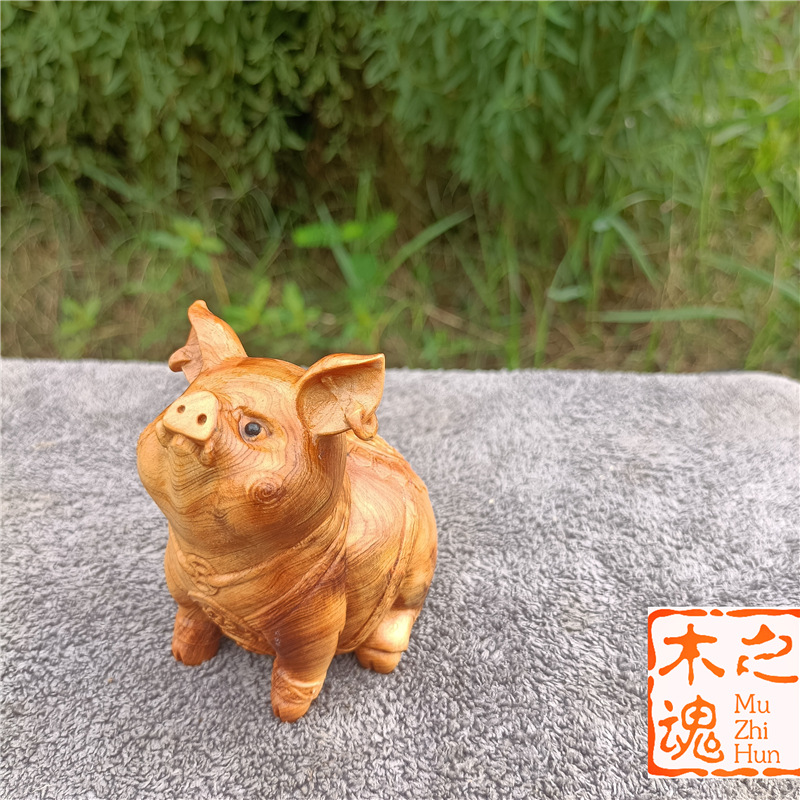 崖柏黄杨木雕刻生肖小猪汽车小摆件茶桌茶宠装饰手把件家居招财猪