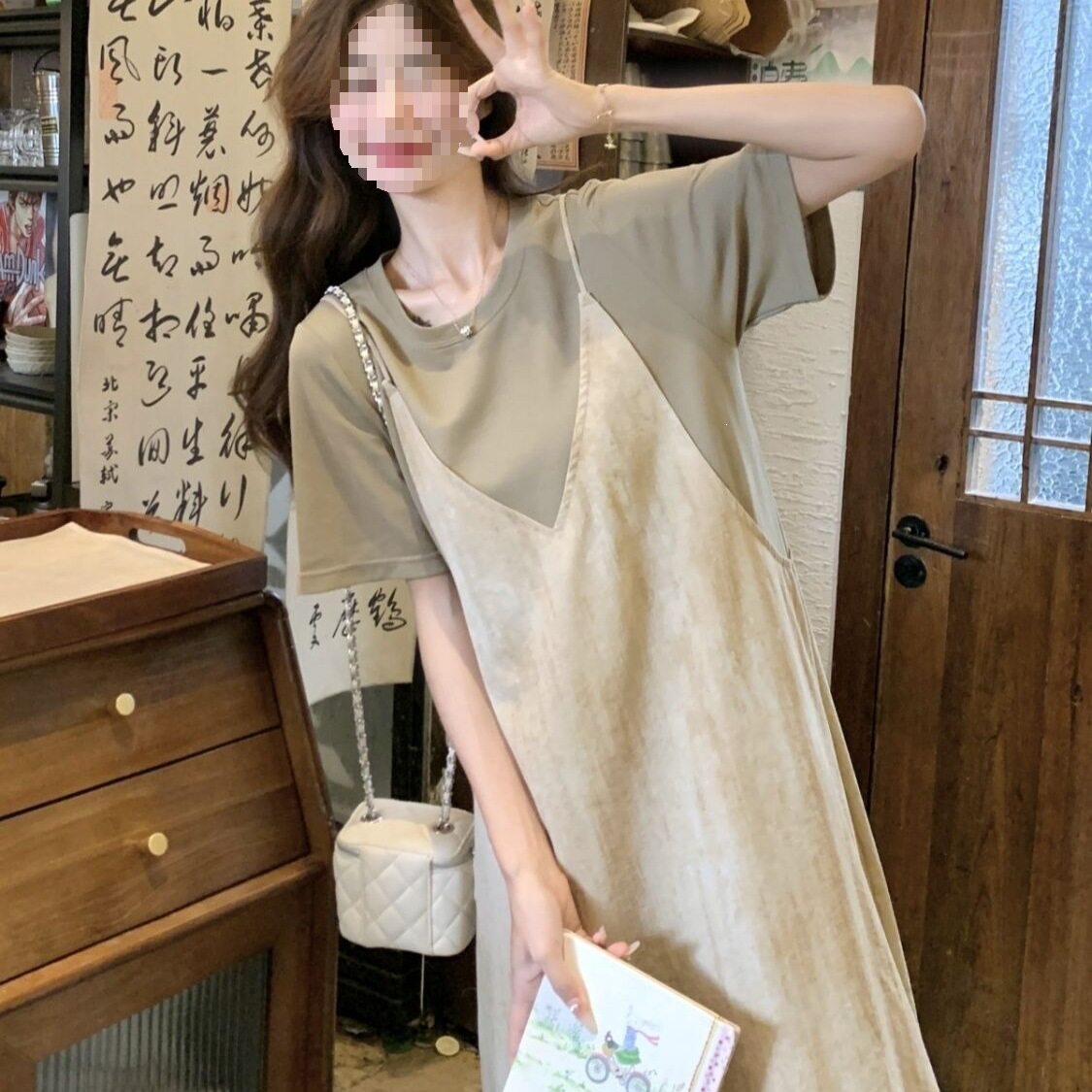 深圳南油高端女装胖MM特大码300斤森系假两件圆领短袖连衣裙女夏