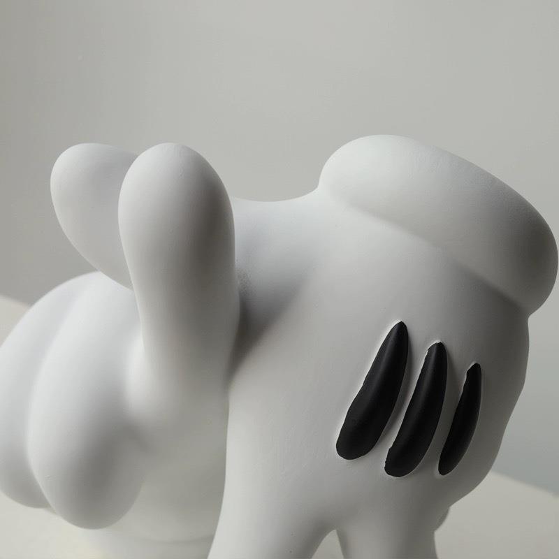 代约简树KYM脂植绒动物人物卡通儿现童房公仔摆家件雕塑居酒店样