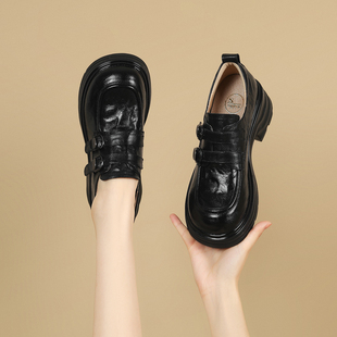 英伦风羊皮乐福鞋女款2026新款冬厚底复古黑色小皮鞋增高百搭单鞋