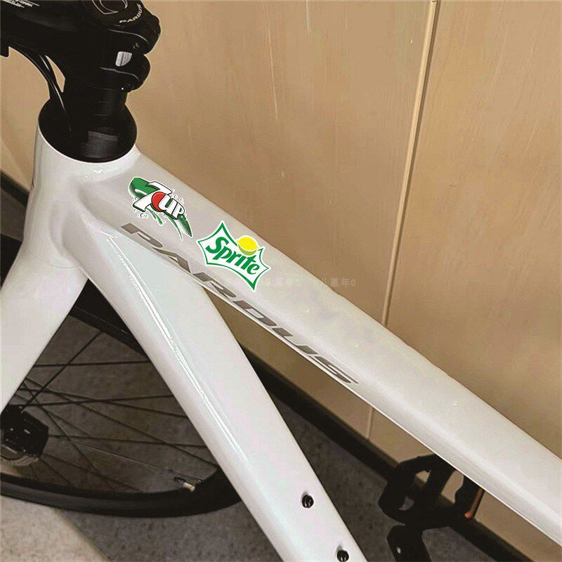 热销赞助商logo乐高麦当劳红牛C反光贴纸自行车装饰山地车头盔贴
