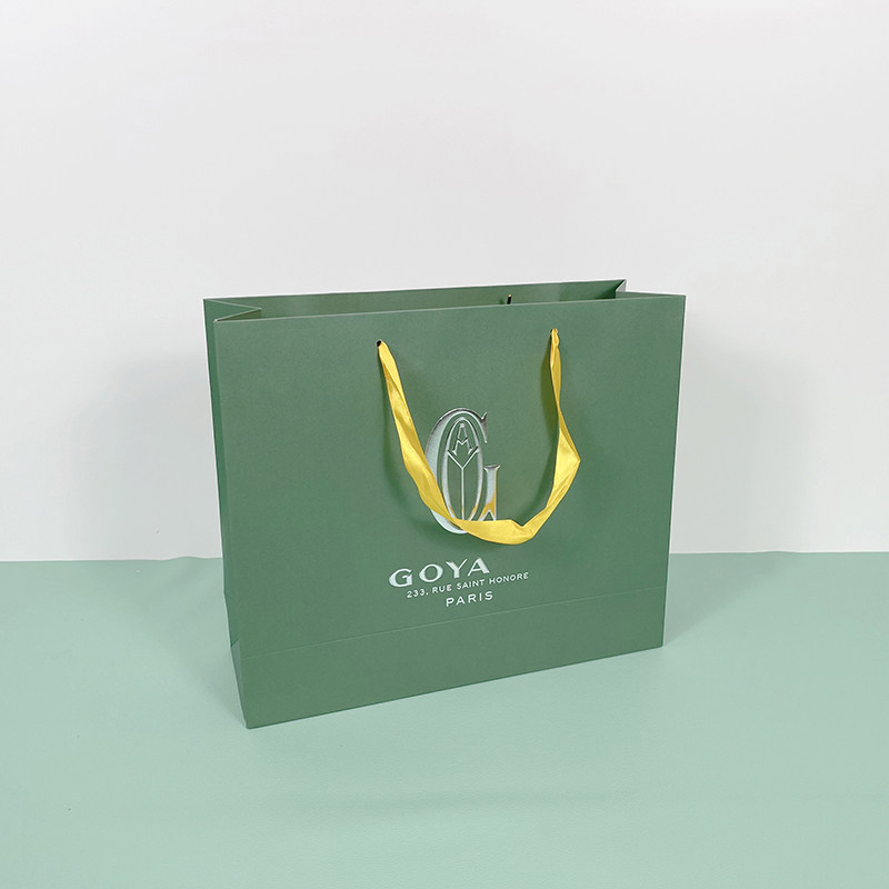 thumbnail for GOYA gift bag packaging empty box gift bag bag bag bag shirt sweatshirt gift box tote paper bag dustproof cloth bag