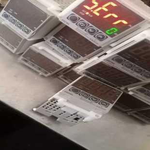 成色如图 Q1TC温控器12个通电如图 议 E5CWL