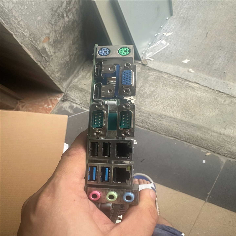 （议价）工控主板，型号：EBC-GF81-00A1E 双网口实物