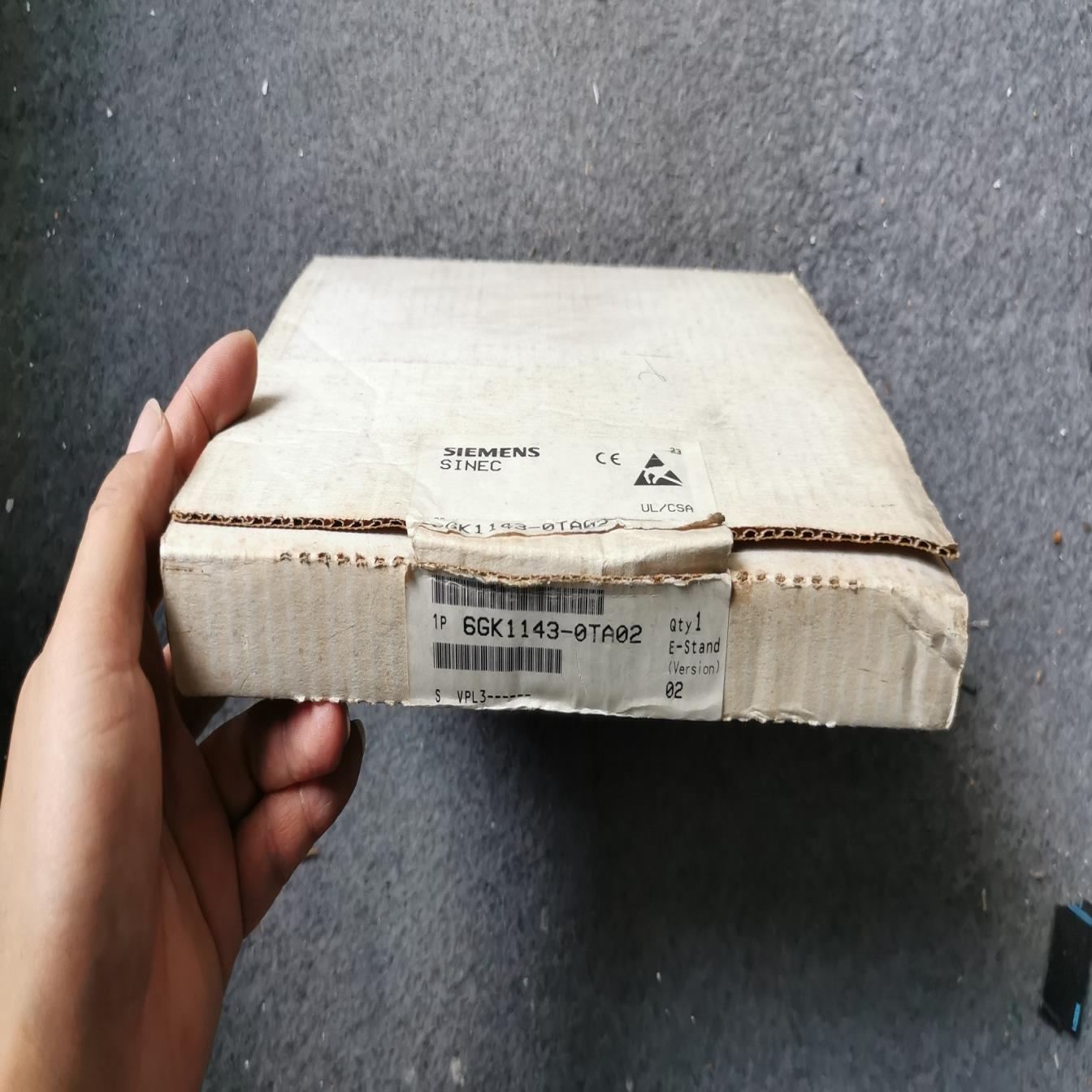 6ES5 928 6ES5928-3UB21 6GK1143-0TA02 西门子 全新原装~议价