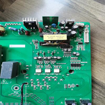 【顺庆】普传变频器驱动板9K011F3.V2，拆机，成色很好，带40【议