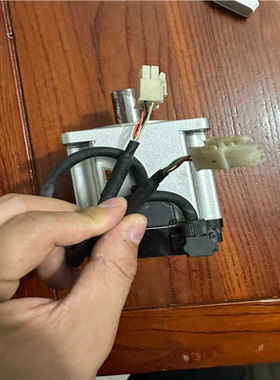 (议价)禾川伺服电机SV-X2075A-N2LN 禾川750