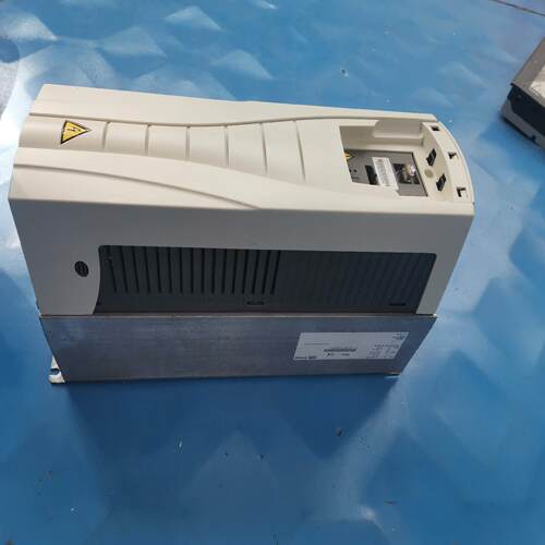 ABB变频器一台 ACS510-01-017A-4(7.5K~议价