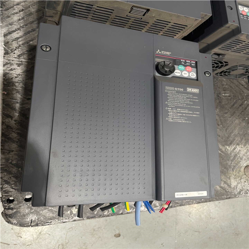 三菱D700变频器FR-D740-11K 年份18年（基数电子）