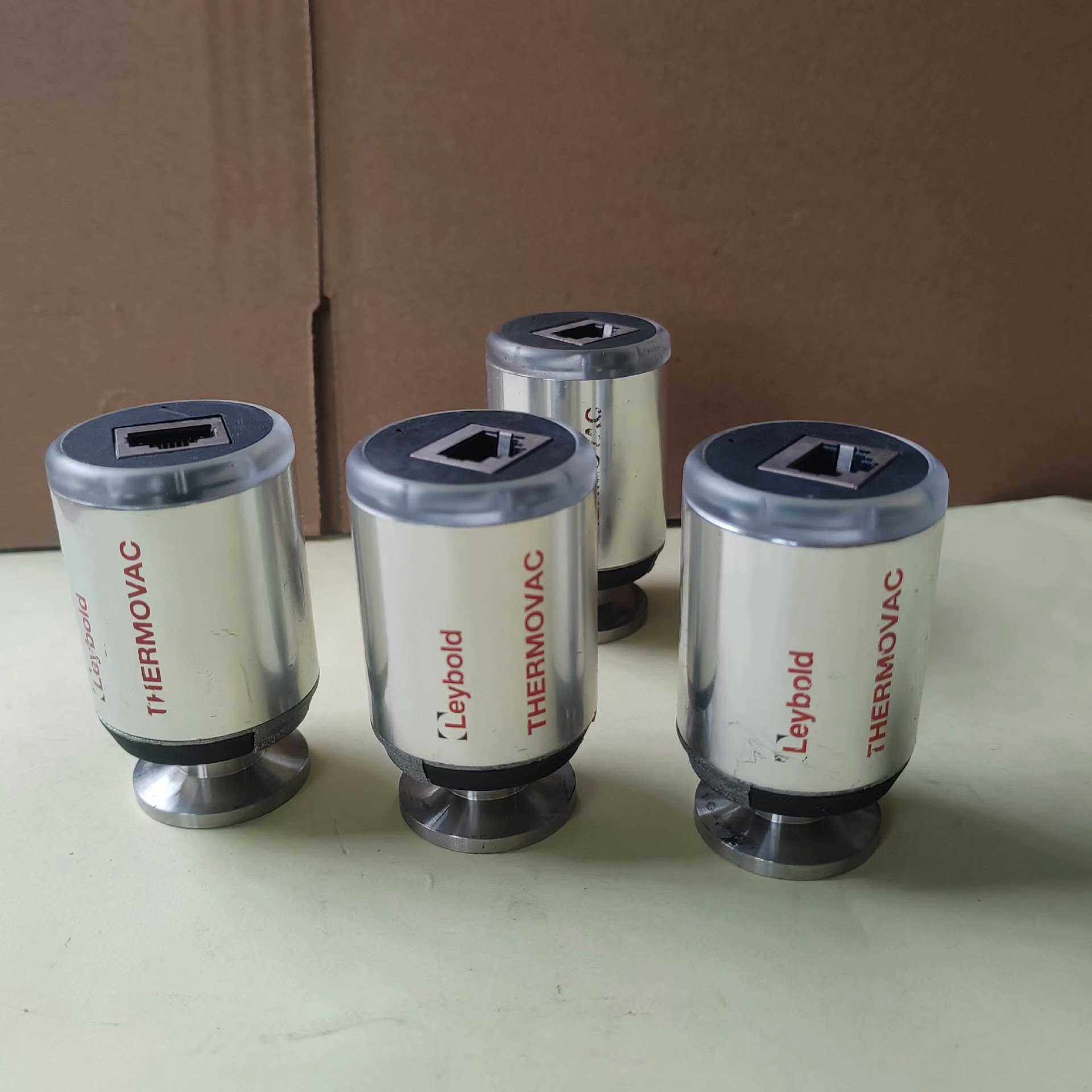 莱宝新型规管真空计 TTR91RN 21L1议价