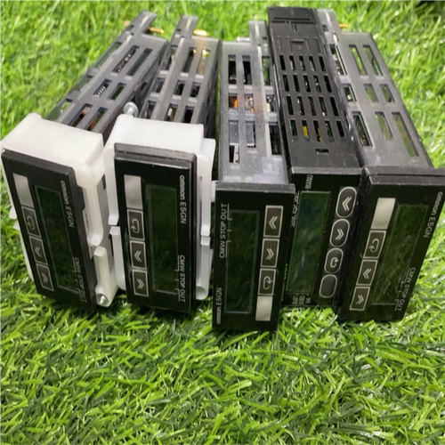 议~E5GN-Q1TC,4个，E5GN-Q1T一