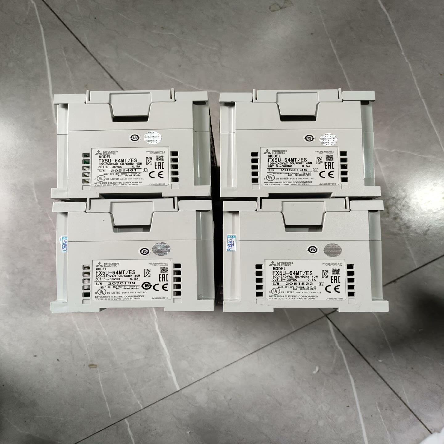 FX5U-64MT/ES，拆机件，20年机器，实物拍摄，成色~议价