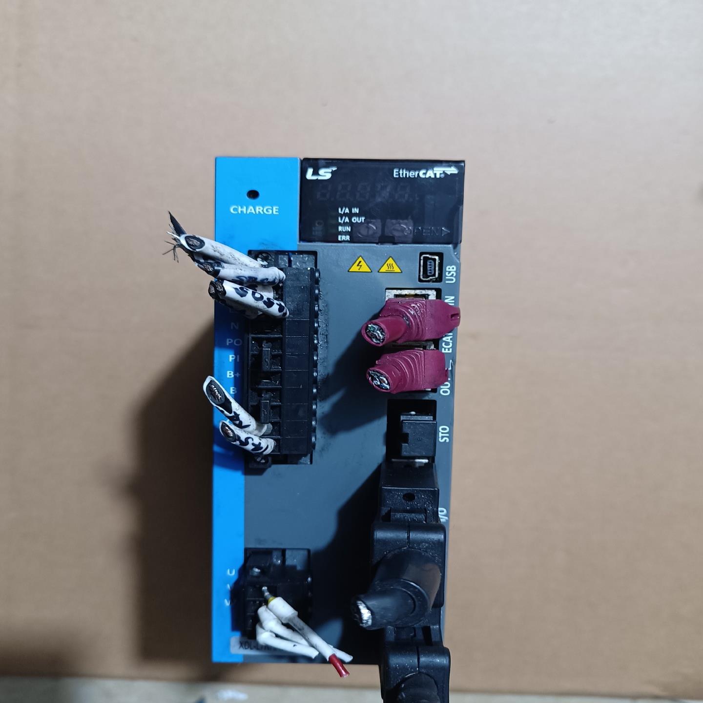 LS驱动器ⅩDL-L7NHA008U，正常成色如图功无拆(崽崽配件）