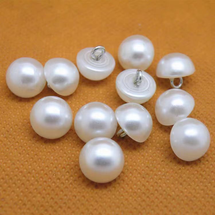 仿珍珠扣毛衣开衫上衣女