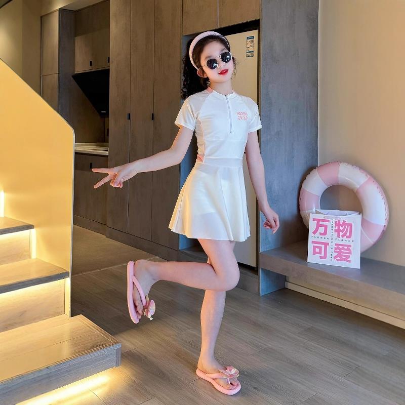 英国Next Kiss女童连身泳衣夏季2025新款大童游泳衣儿童裙式泳装