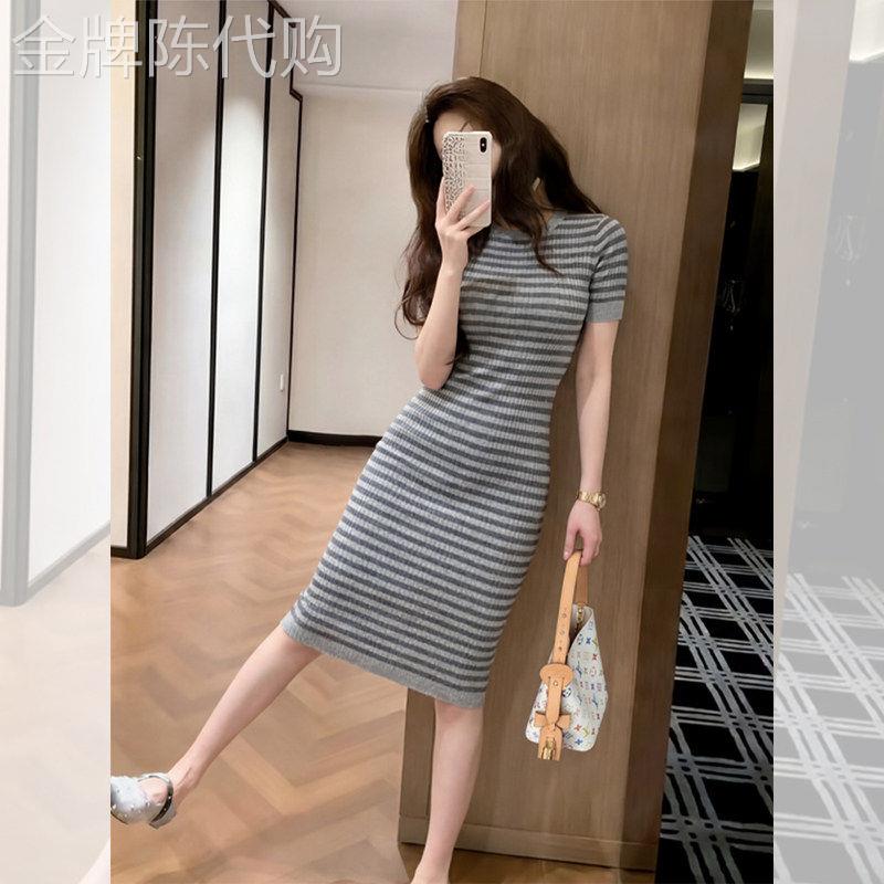 灰色条纹洋装女夏季薄款2026新款高级感休闲百搭收腰显瘦针织裙