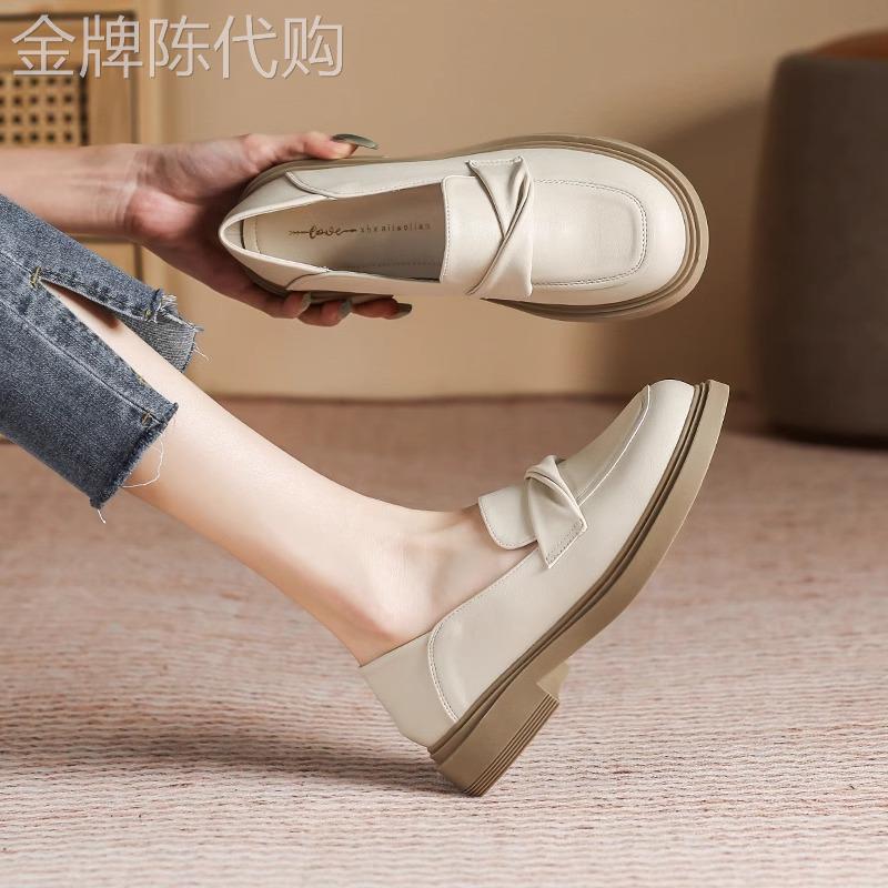 乐福鞋女春夏季2026新款软底白色小皮鞋平底单鞋职业女鞋面试鞋子