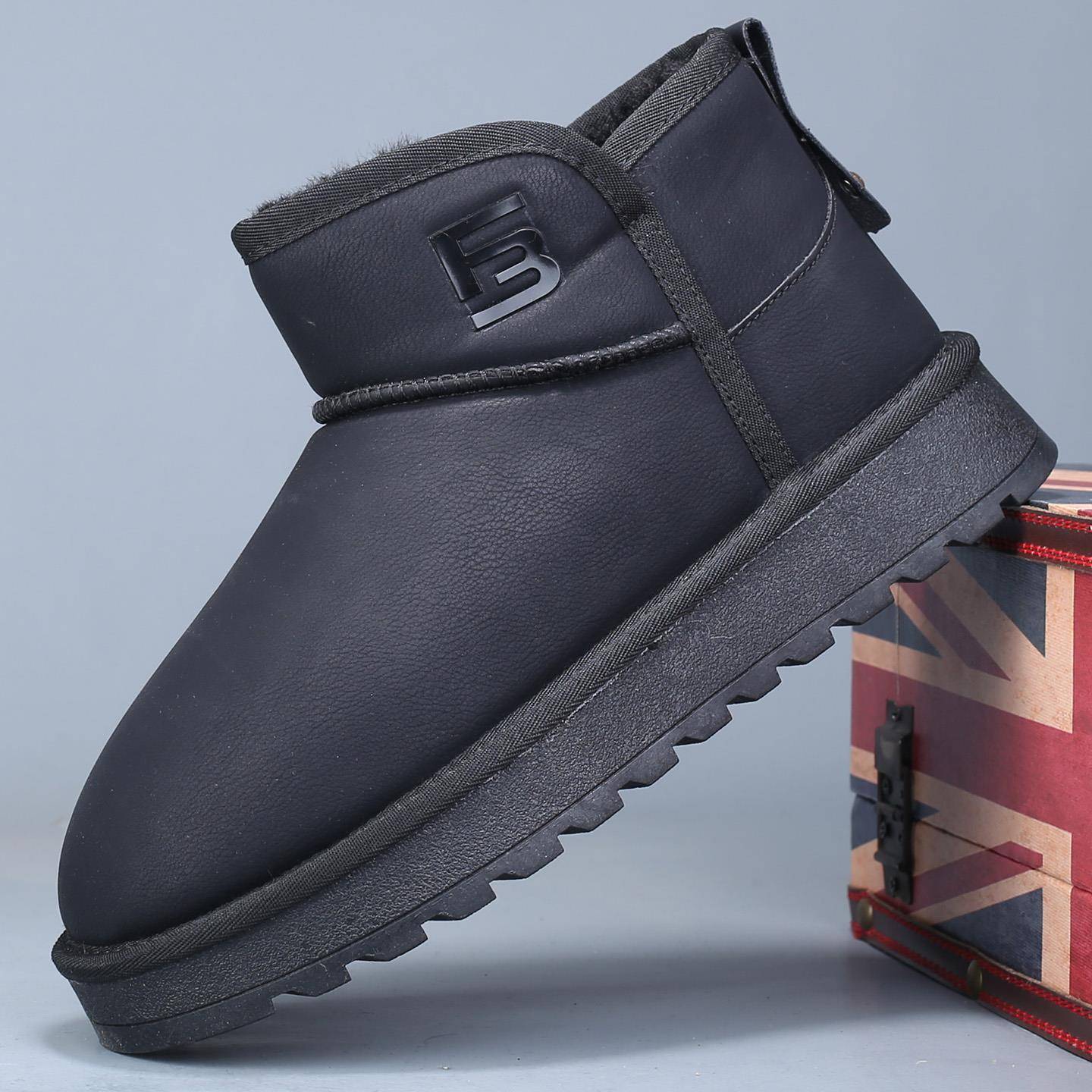 潮牌雪地靴男士2025新款冬季加绒保暖加厚防滑黑色毛绒高帮大棉鞋