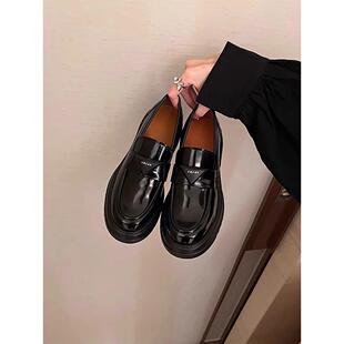 香港真皮小皮鞋女2025春季新款厚底乐福鞋英伦风三角标一脚蹬单鞋