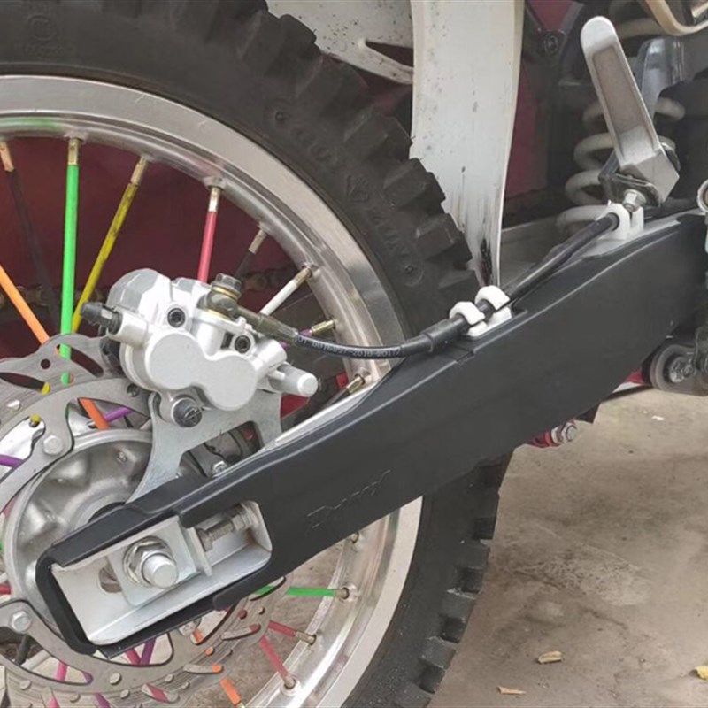 越野摩托车通用改装后平叉护板极盗者战狼波速尔北海T6保护壳护罩